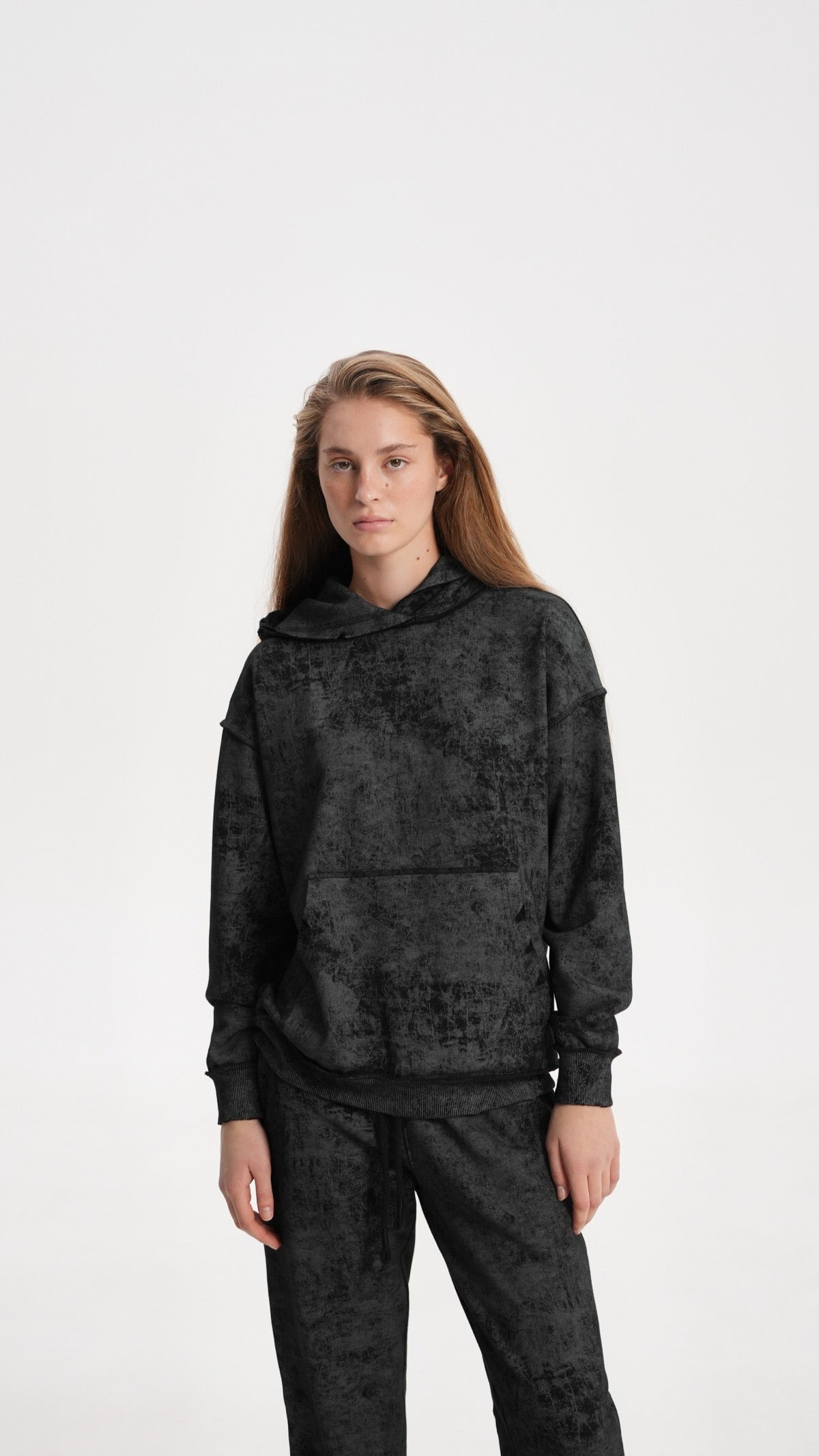Classic hoodie with vintage elements