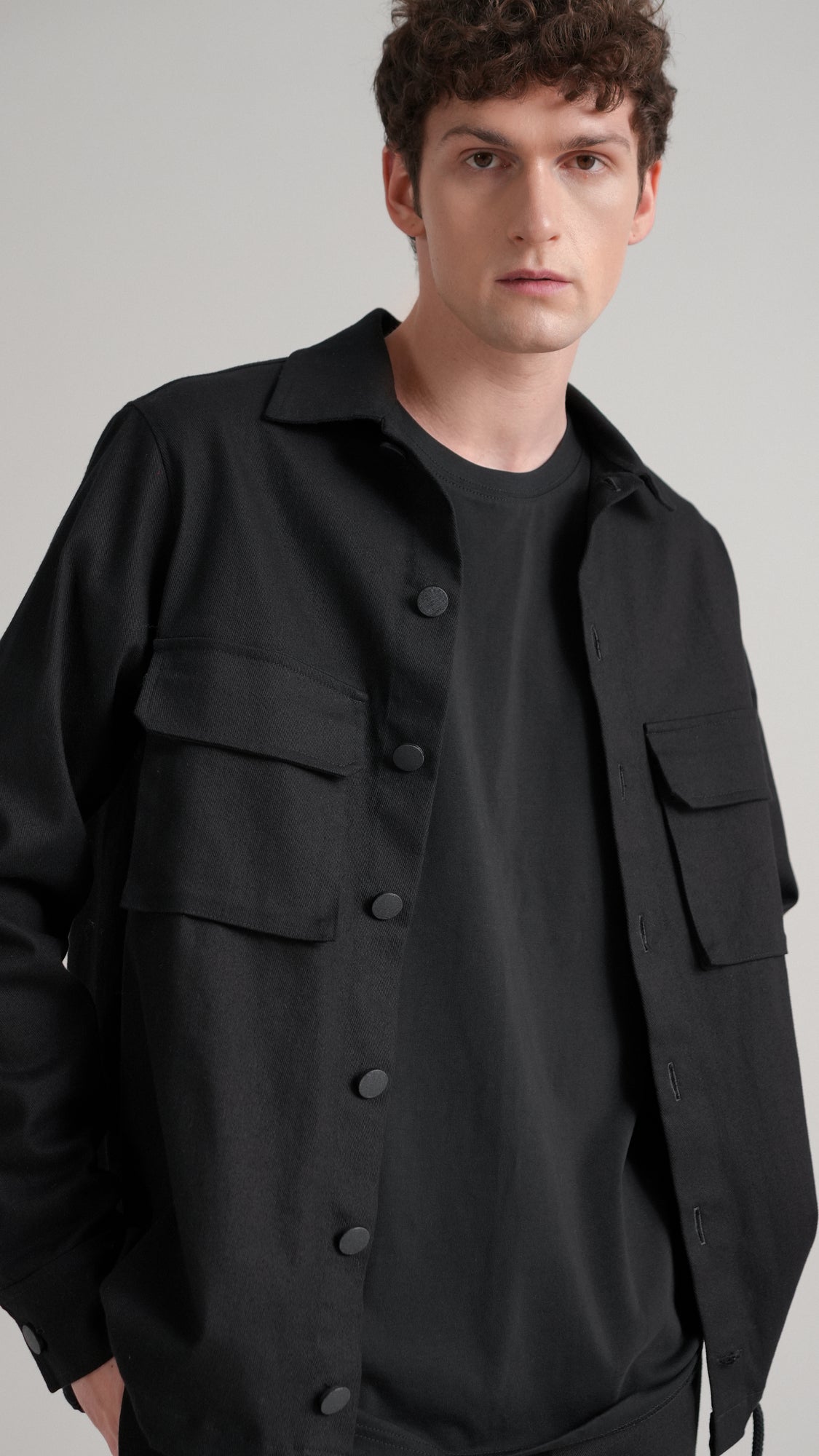 Loose-fitting shirt