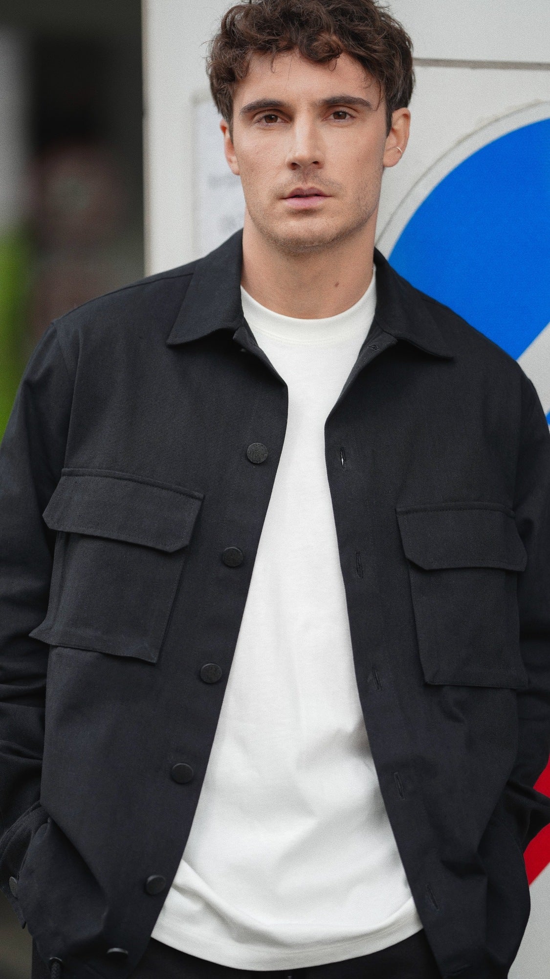 Loose-fitting shirt