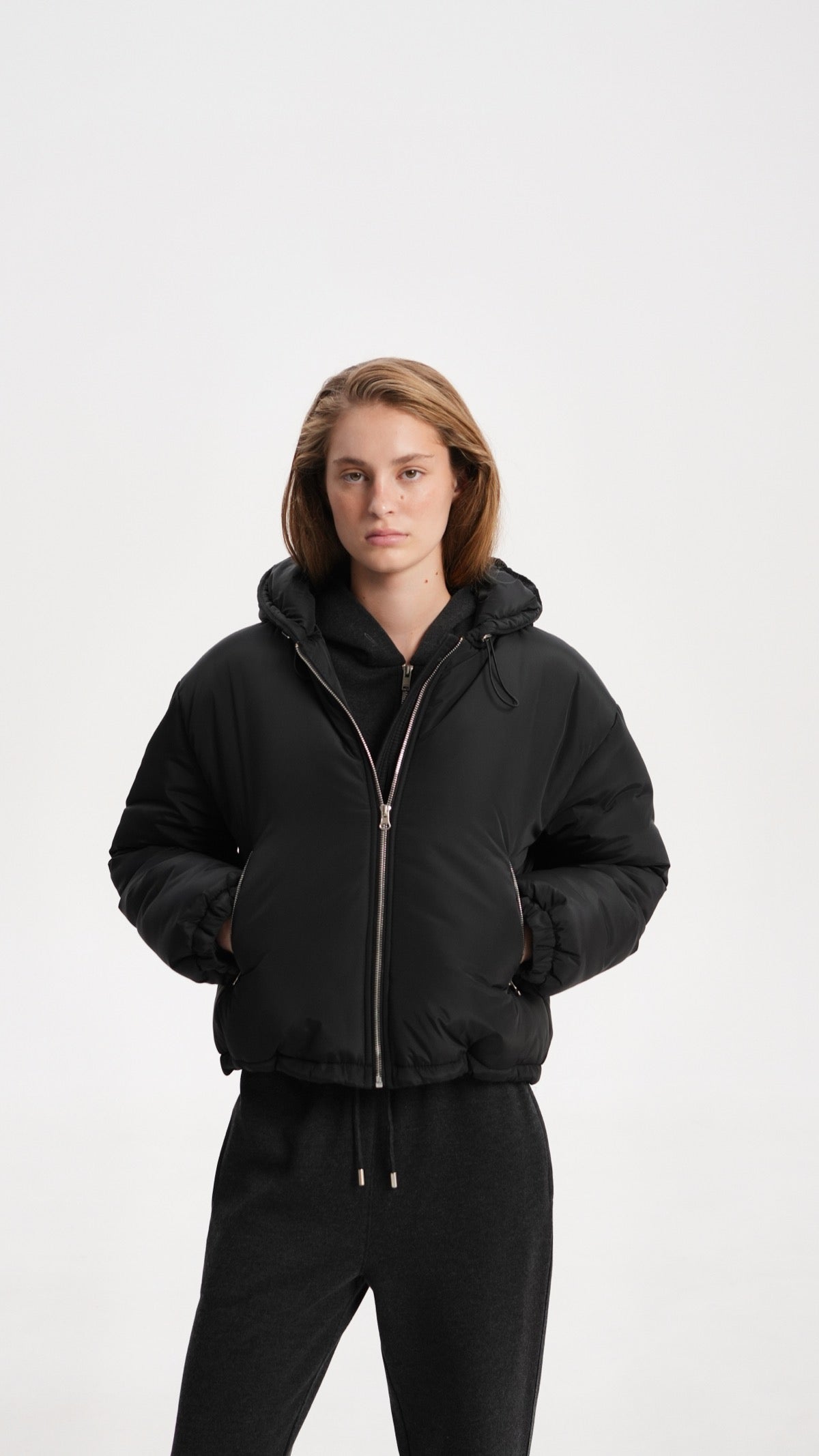 WOMEN'S OUTERWEAR