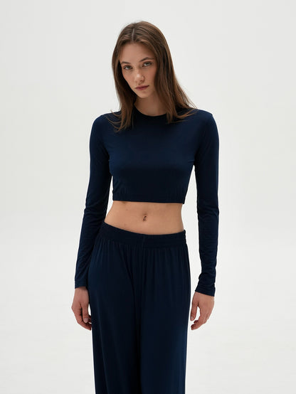 Dark blue loose-fitting pants